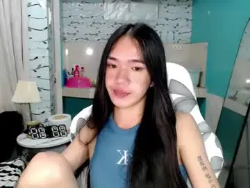 Innocent_reign69  live sex cam