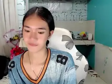 Innocent_reign69  live sex cam