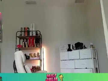 Juliewets  live sex cam