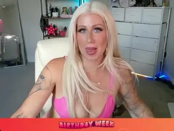 Juliewets  live sex cam