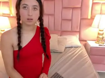 Lucianaatorress  live sex cam