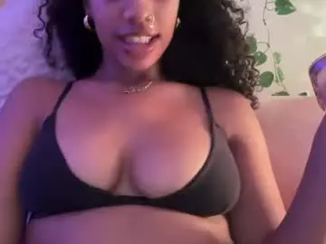 Prettyblackgal  live sex cam