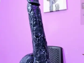 Susan_bigass  live sex cam