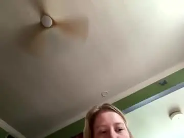 Workfromhomemommy  live sex cam