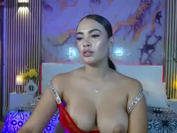 Amyjohnsonn  live sex cam