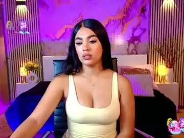 Amyjohnsonn  live sex cam