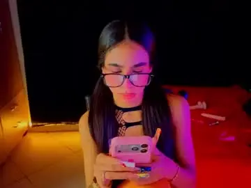 Damian_n_lissa  live sex cam