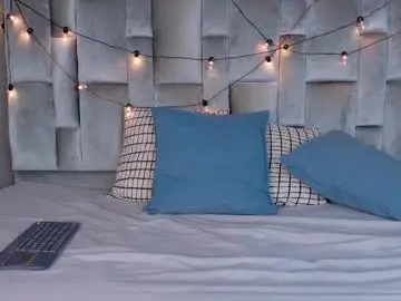 Daphnewild__  live sex cam