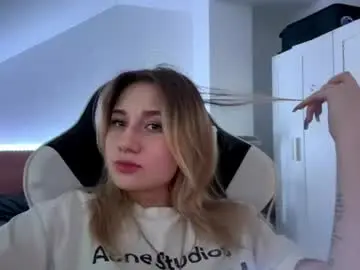 Jeraldinebounds  live sex cam