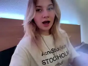 Jeraldinebounds  live sex cam