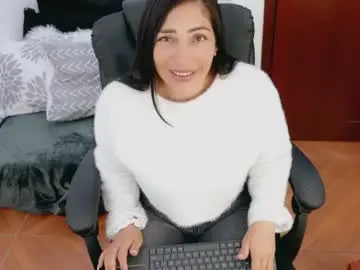 Luna_lgomez  live sex cam