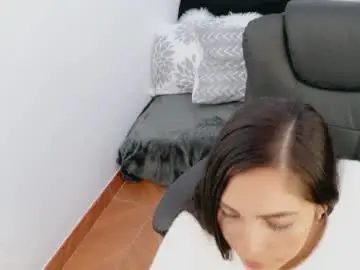 Luna_lgomez  live sex cam