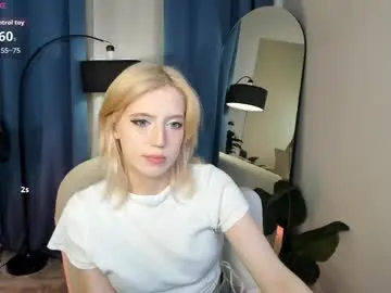 Moonlitasuna  live sex cam