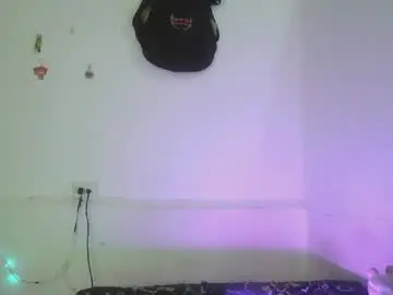 Riot_kittie  live sex cam