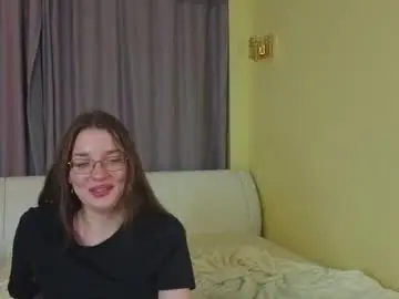 Dessiehollembaek  live sex cam