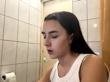 Evelynnbidon  live sex cam