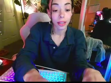 Gunzinrose  live sex cam