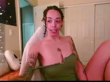 Gunzinrose  live sex cam
