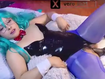 Its_vero  live sex cam