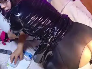 Its_vero  live sex cam