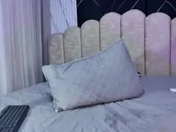 Lia_vel  live sex cam