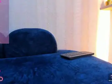 Naomi_viper_  live sex cam