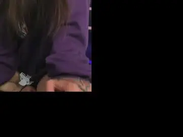 Queenheat  live sex cam