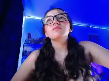 Robin__nj  live sex cam