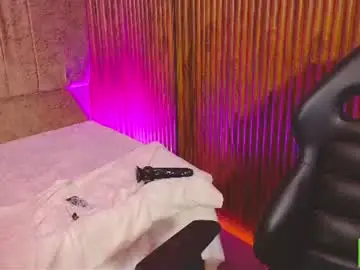 Salem_tay  live sex cam