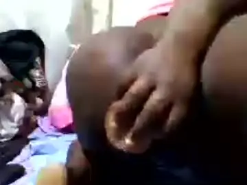 Steamy_gal  live sex cam