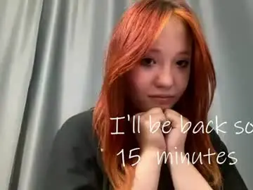 Wildaskye  live sex cam