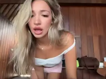 _secretdesire  live sex cam