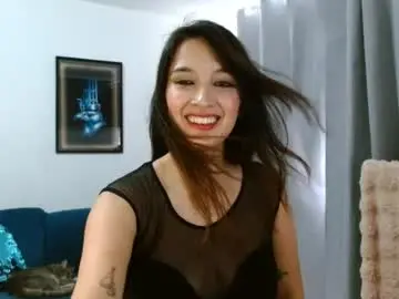 Almaglow  live sex cam