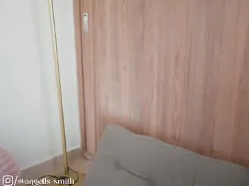 Angells_smith  live sex cam