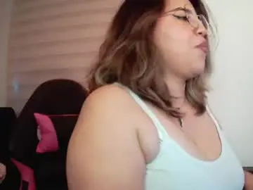 Ashley_rivers22  live sex cam