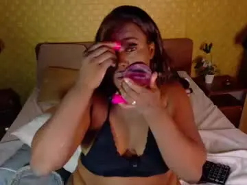 Bigroundbooty_  live sex cam