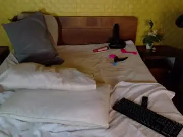 Bigroundbooty_  live sex cam