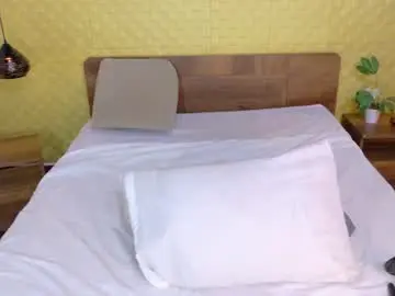 Bigroundbooty_  live sex cam