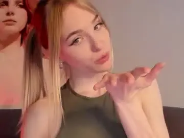 Brittany_bird  live sex cam