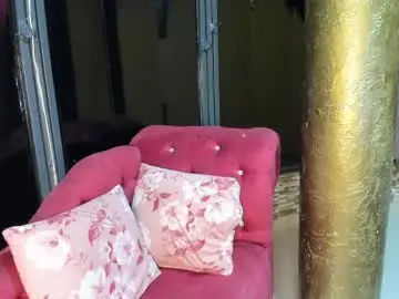 Chuby_naughty  live sex cam