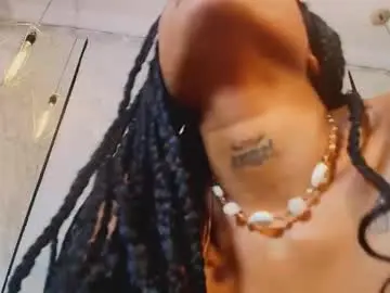 Crystalbrooke3x  live sex cam