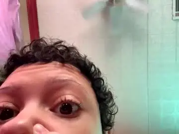 Jojosbizarrelyf  live sex cam