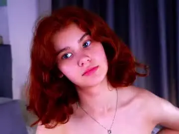 Karolinerush  live sex cam