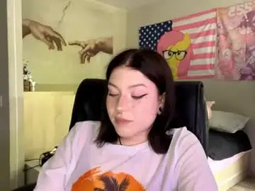 Lyna25  live sex cam