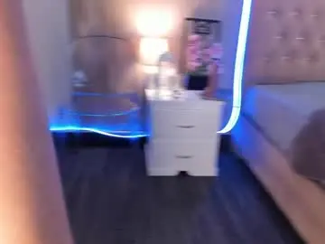 Maddyluxe  live sex cam