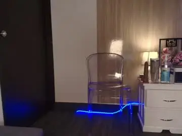 Maddyluxe  live sex cam