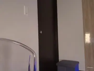 Maddyluxe  live sex cam