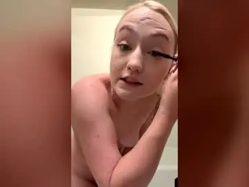 Sunnybreezzze  live sex cam