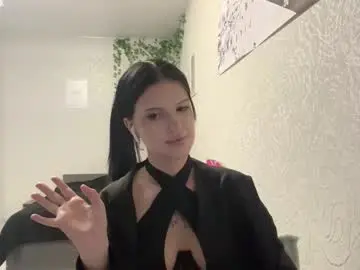 Tenniegirres  live sex cam