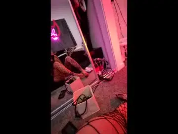 Wet_kitty_4_you  live sex cam